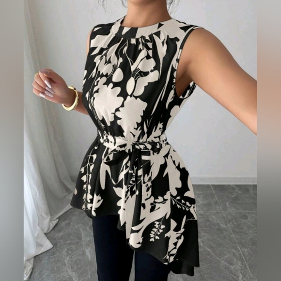 Women's Floral Retro Print Self-Tie Waist Asymmetrical Hem Short Sleeve Blouse - Picture 4 of 5